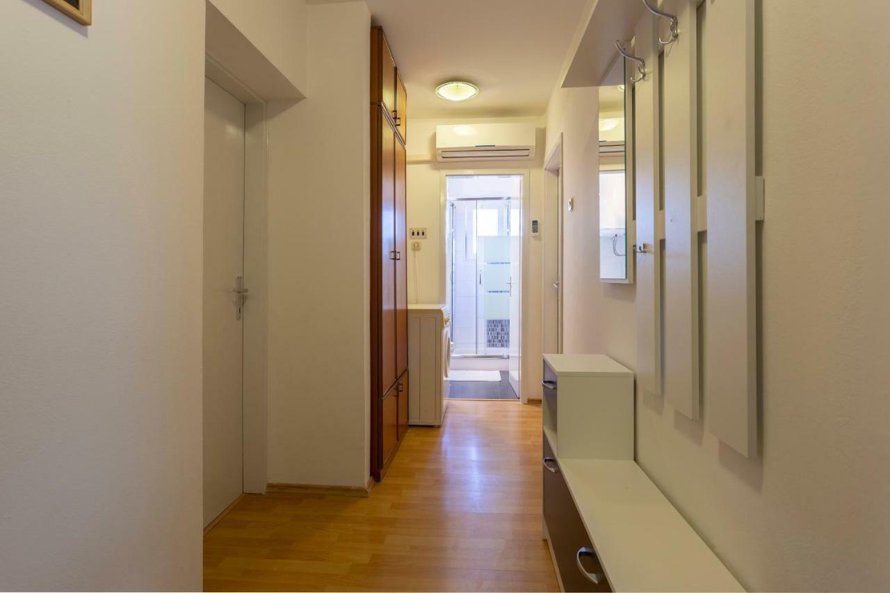 Apartment Anna With Free Private Parking Pula