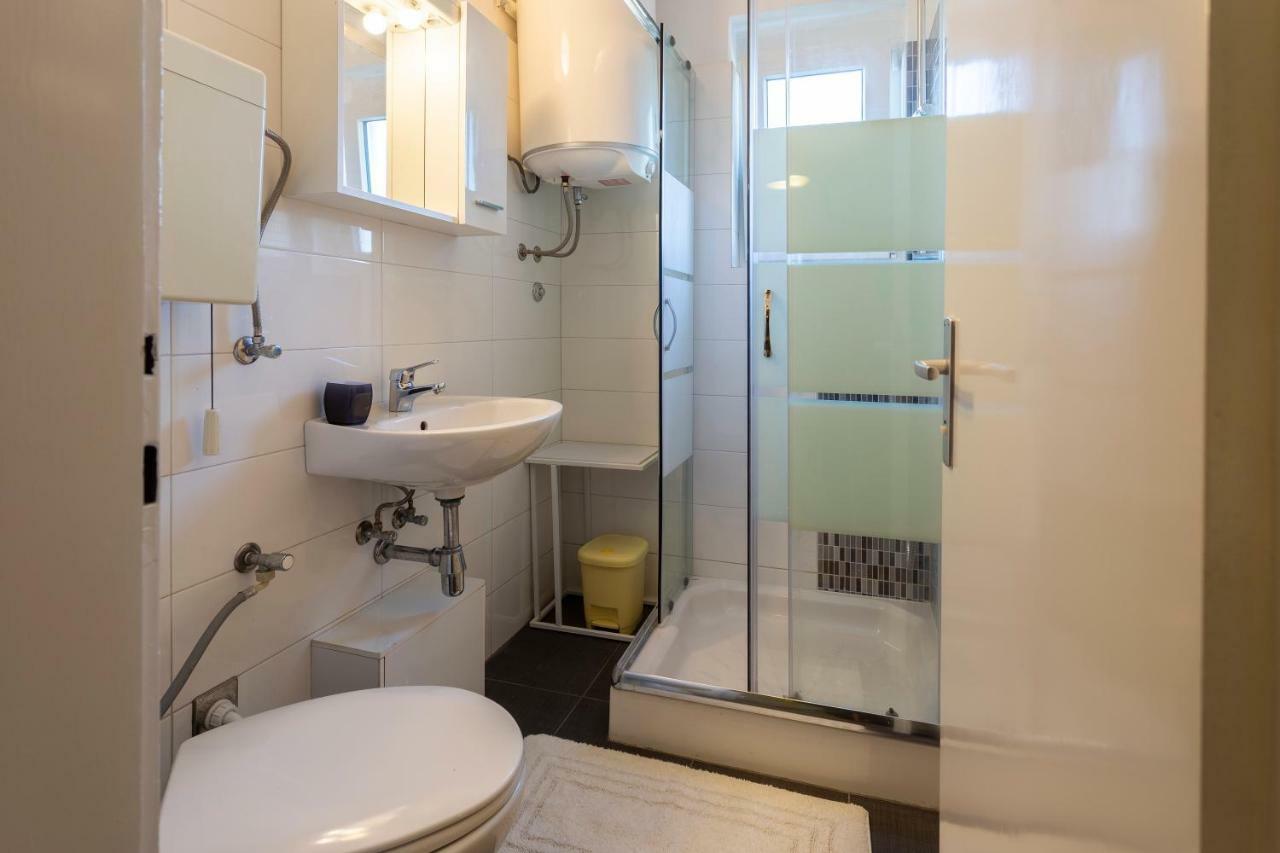 Apartment Anna With Free Private Parking